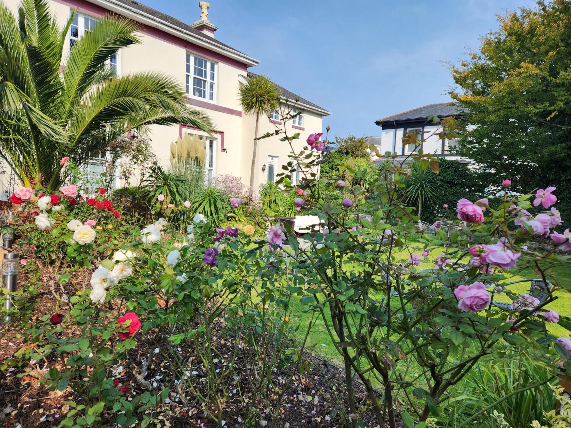 Rose Court Holiday Apartments Torquay Bagian luar foto